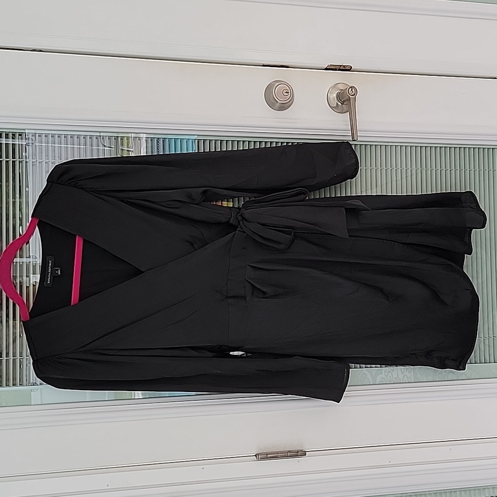 Banana Republic Wrap Sheath Dress LBD Sz 4 Feels Like Silk